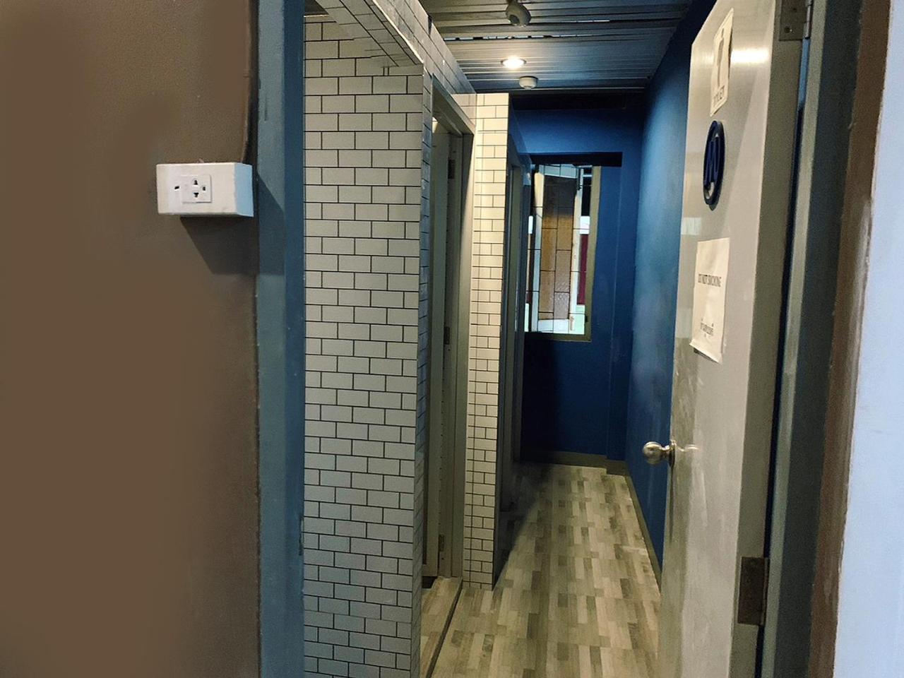 Susu Khaosan Hostel Bangkok Exteriör bild