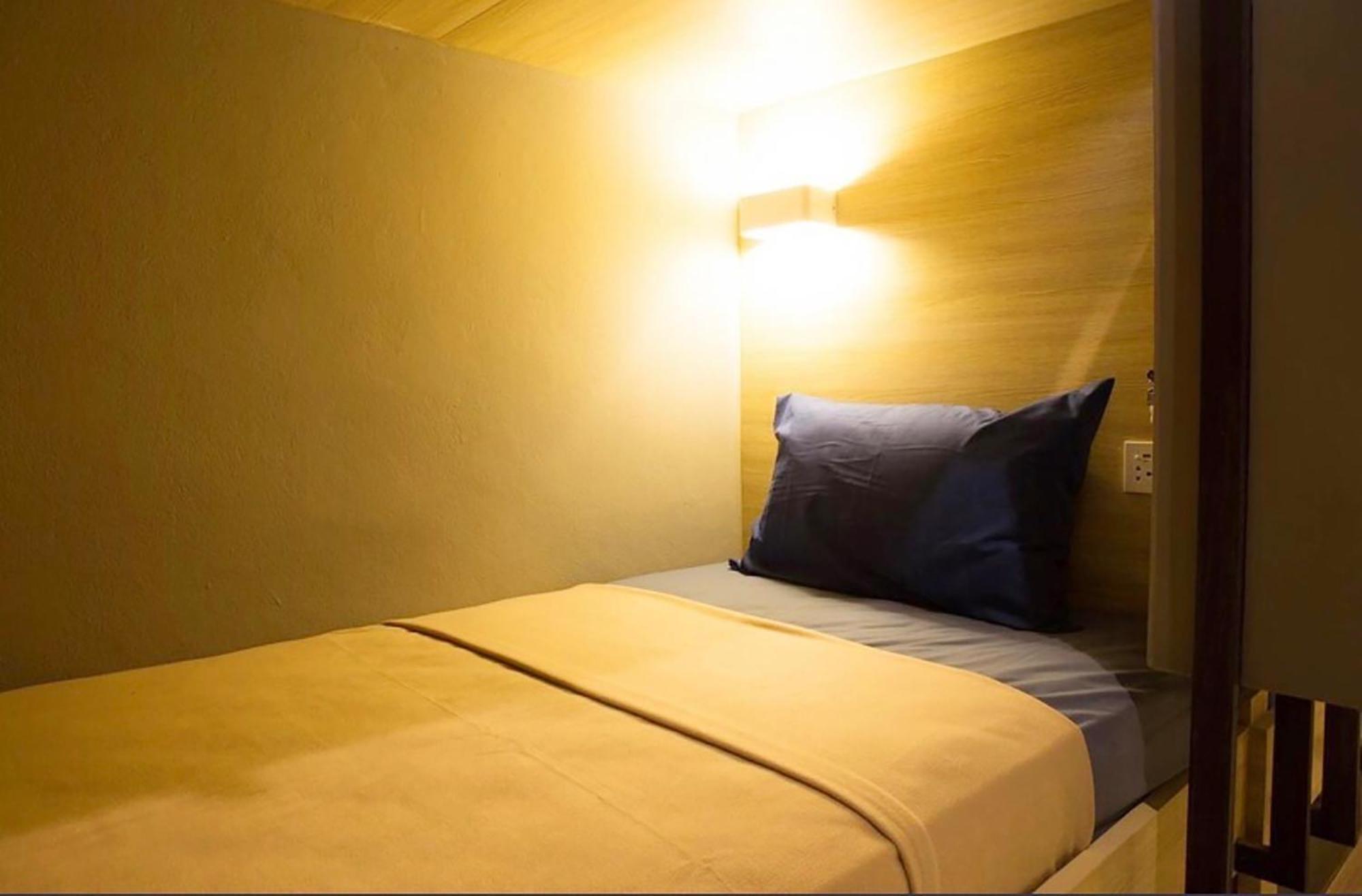 Susu Khaosan Hostel Bangkok Exteriör bild