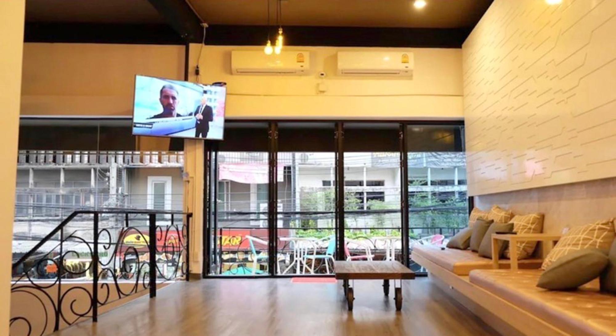 Susu Khaosan Hostel Bangkok Exteriör bild